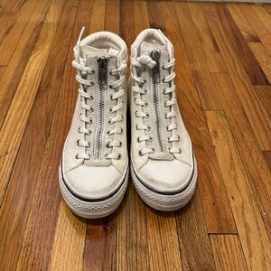 Women’s high top, no lace white, zip up, converse looking, worn once.